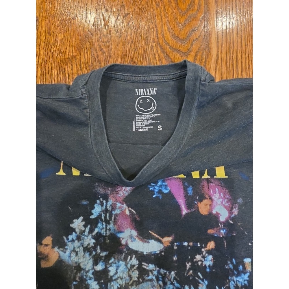 Nirvana MTV Unplugged Graphic T-Shirt | Vintage Wash Charcoal Grey Band Tee | S - Picture 3 of 3
